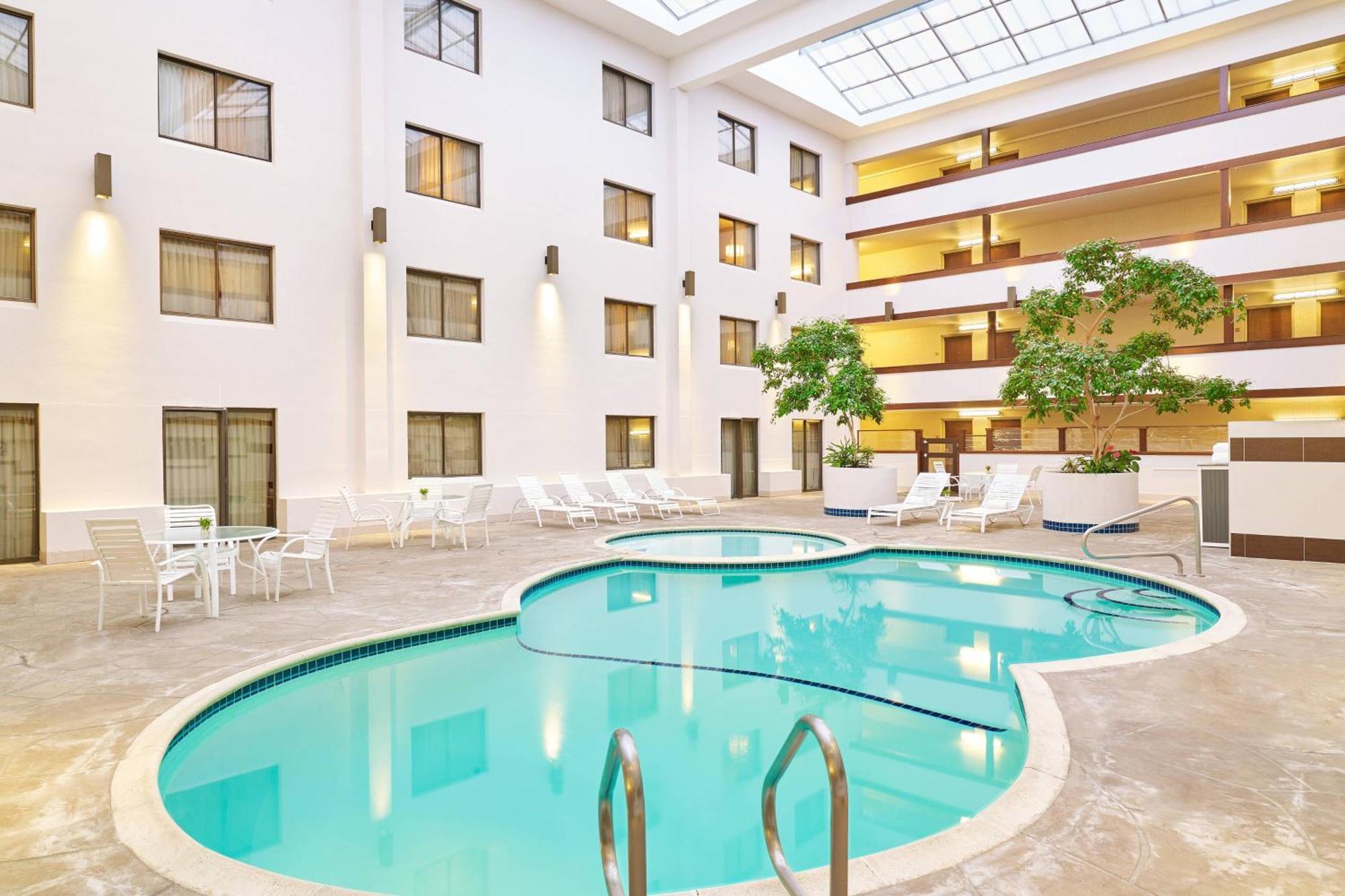 โฟร์ พอยต์ บาย เชอราตัน เบลลิงแฮม โฮเต็ล แอนด์ คอนเฟอเรนซ์ เซ็นเตอร์ Hotel ภายนอก รูปภาพ