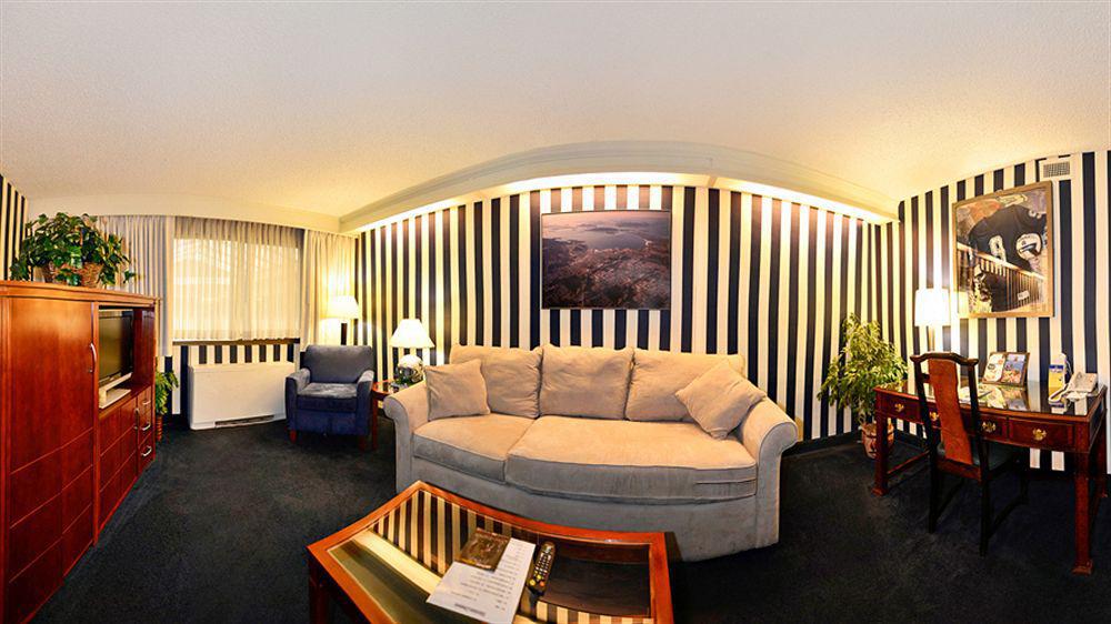 โฟร์ พอยต์ บาย เชอราตัน เบลลิงแฮม โฮเต็ล แอนด์ คอนเฟอเรนซ์ เซ็นเตอร์ Hotel ภายนอก รูปภาพ